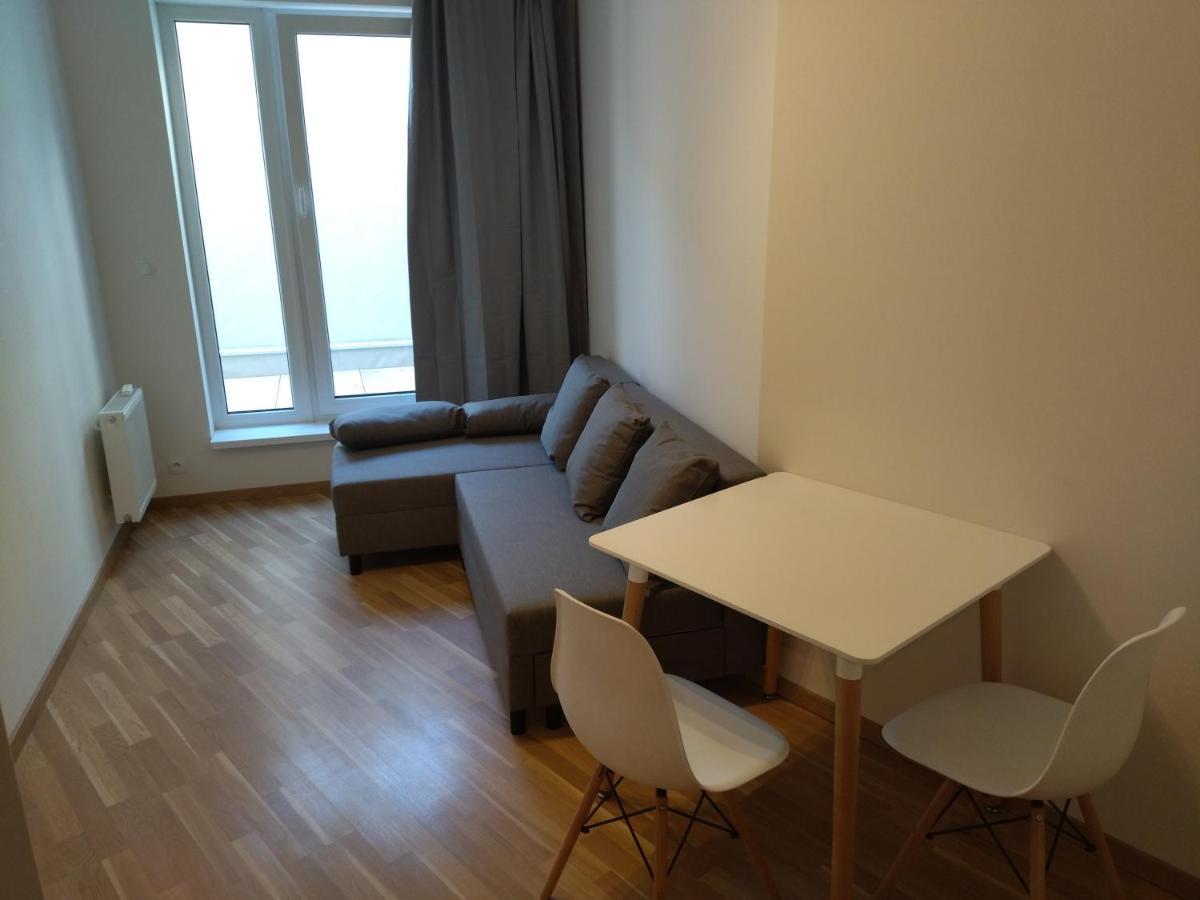 Brand New One Bedroom Apartment #54 In Brand New Building With Free Parking ปราก ภายนอก รูปภาพ