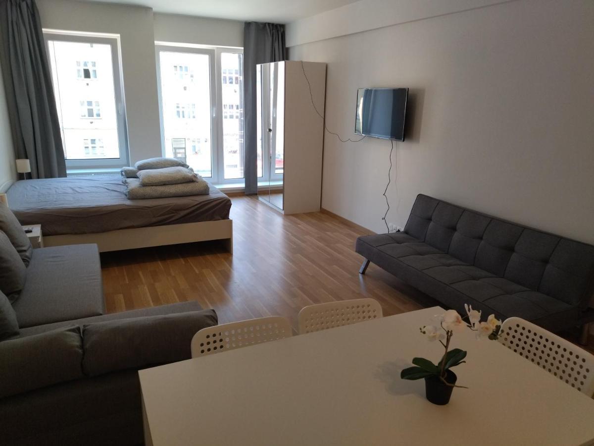 Brand New One Bedroom Apartment #54 In Brand New Building With Free Parking ปราก ภายนอก รูปภาพ